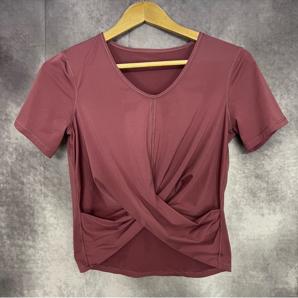 lululemon athletica Mauve Short Sleeve Tee